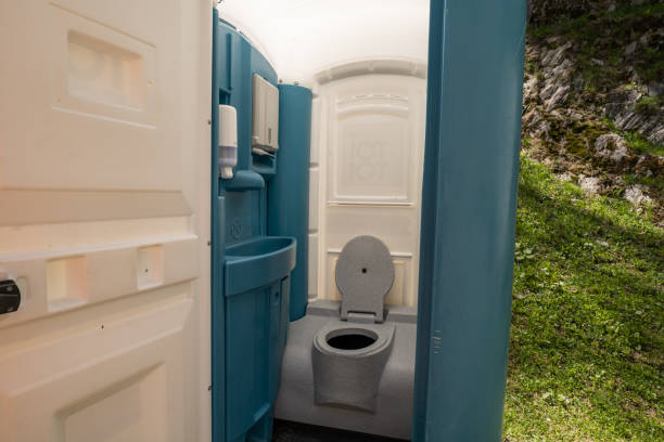 Portable restroom solutions in Town N Country, FL